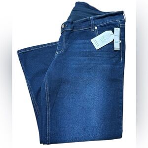⭐️NWT⭐️ Women’s Time & Tru Maternity Capri Pants - Size XXL (18-20)